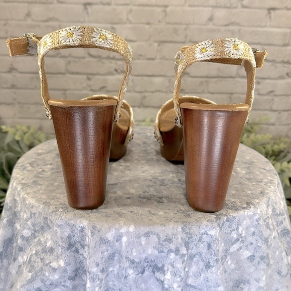 Madden Girl “Lifft” Daisy Raffia Tan Open Toe One-Band Platforms WMS 6.5M🌼VGUC - Picture 7 of 12